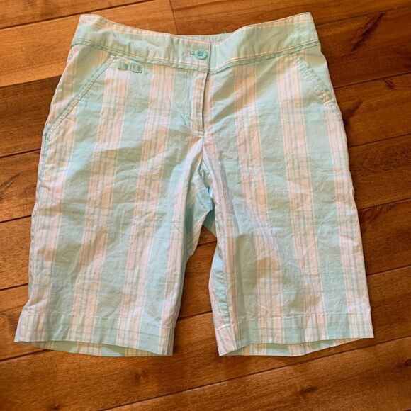 IZOD Golf two-piece matching collared tank/shorts - Picture 6 of 11